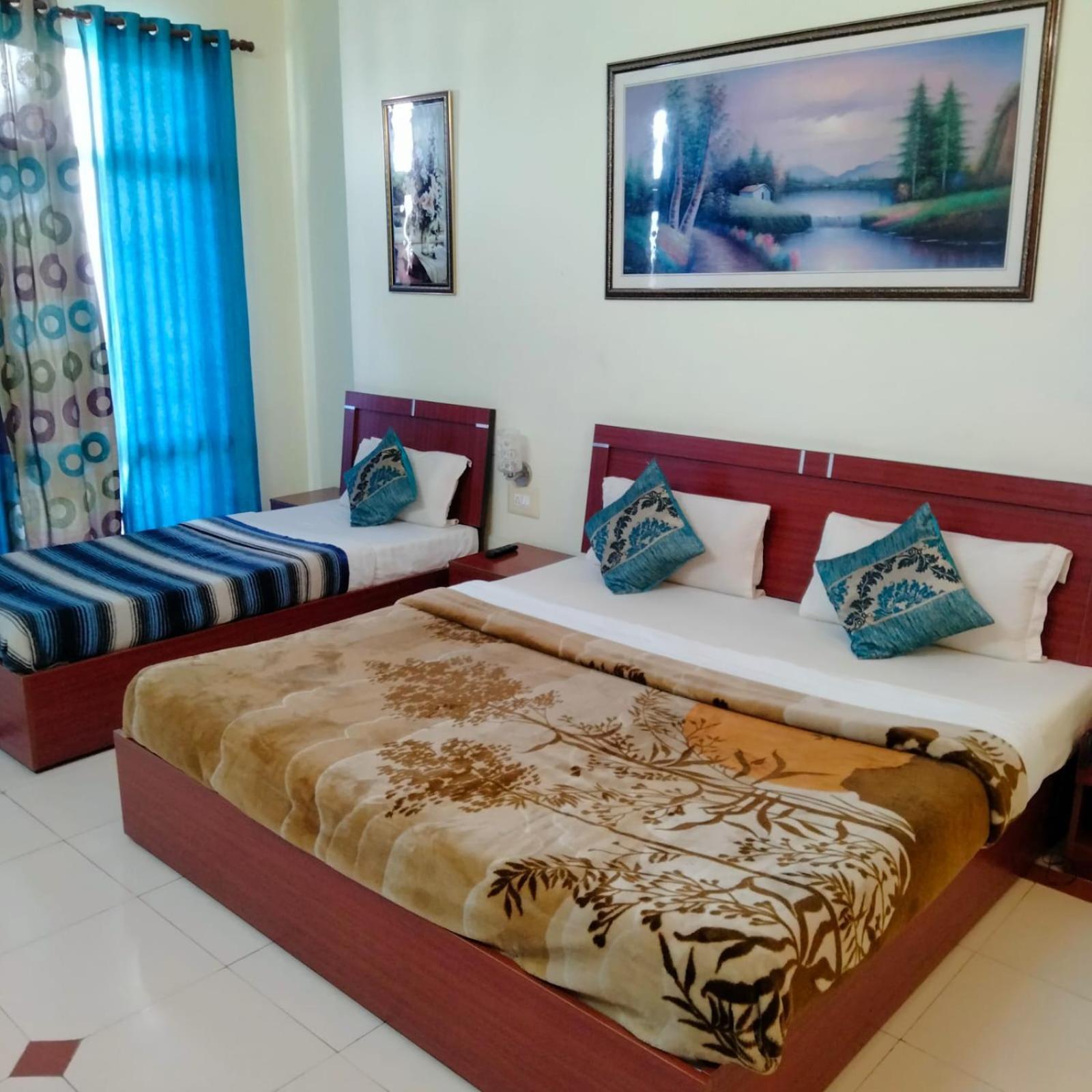 Mid Town Residency Hotel Sundarnagar Bagian luar foto