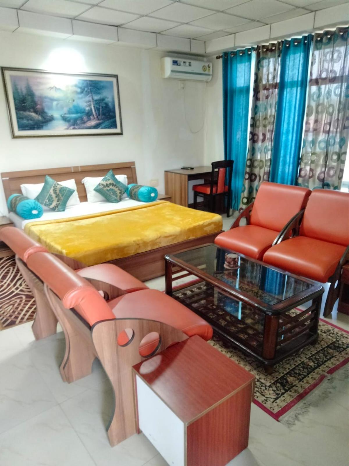 Mid Town Residency Hotel Sundarnagar Bagian luar foto